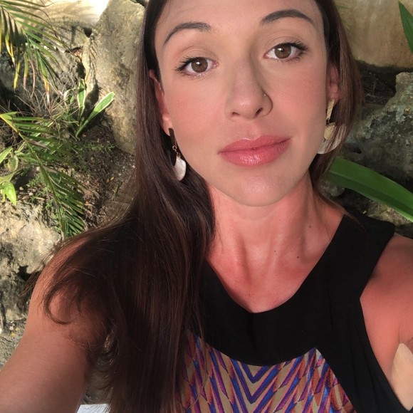 Meet your Posher, Montse - Picture 3 of 5